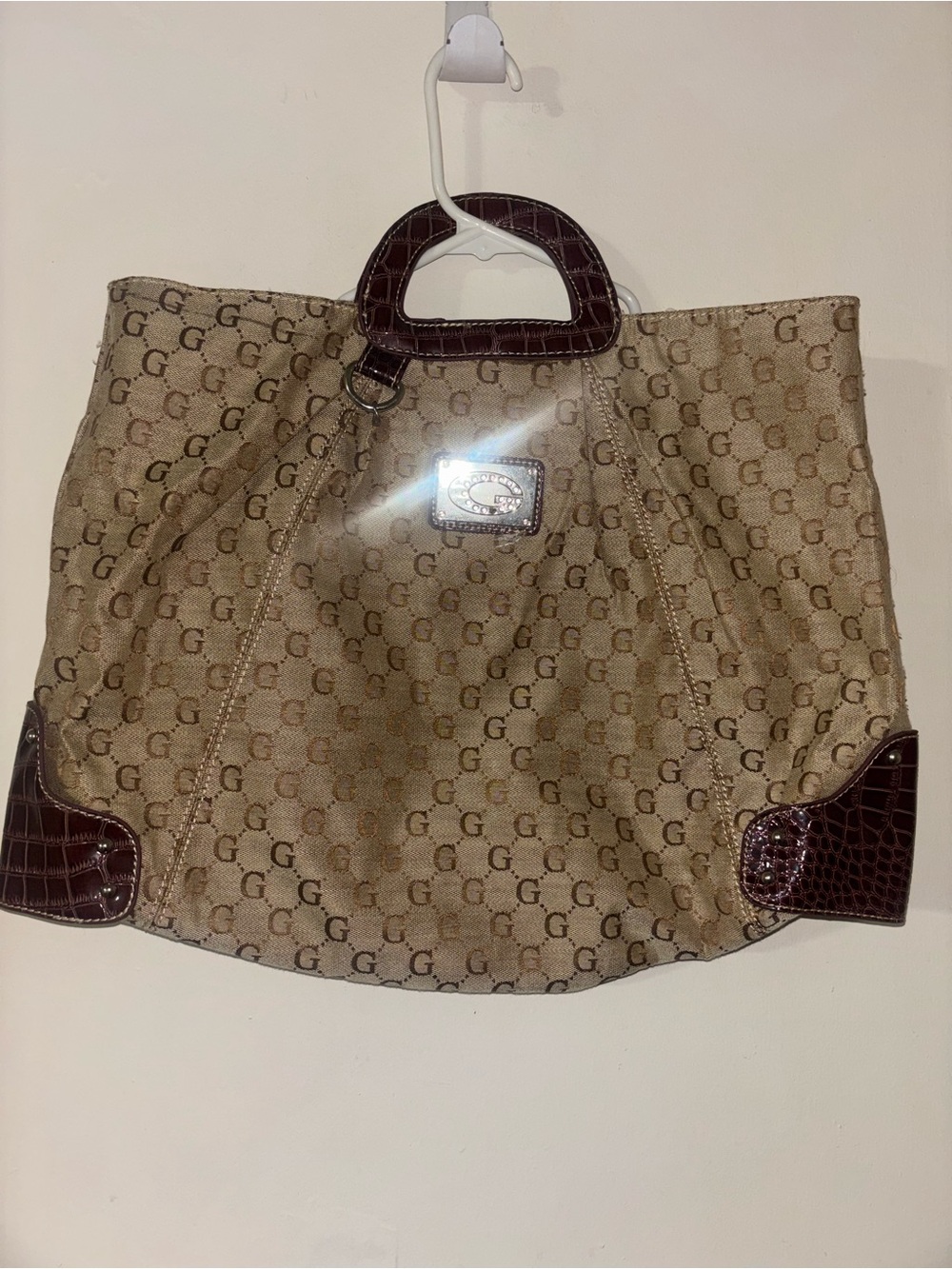 Y2K vintage Guess Beige Monogram Tote with Dark Brown Croc-wTrim Handles